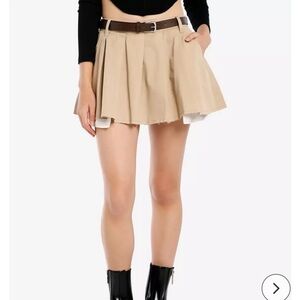 Social Collision Khaki Belted Low-Rise Pleated Mini Skirt